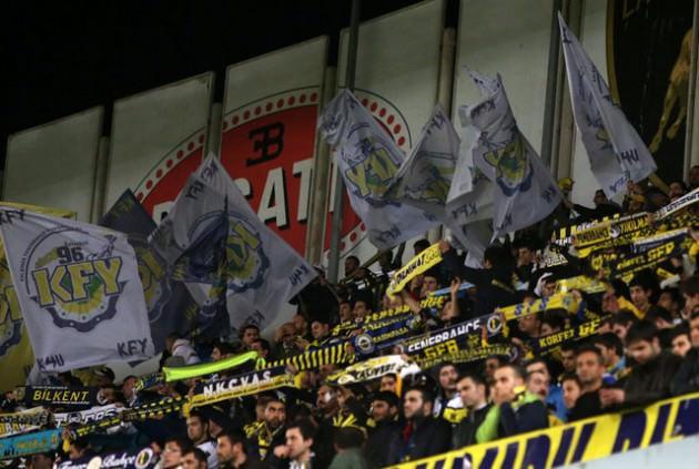 <p>Hatay: %37 FB - %35 GS - %21 BJK</p>