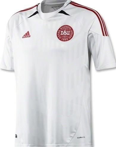 Danimarka İç Saha Forması