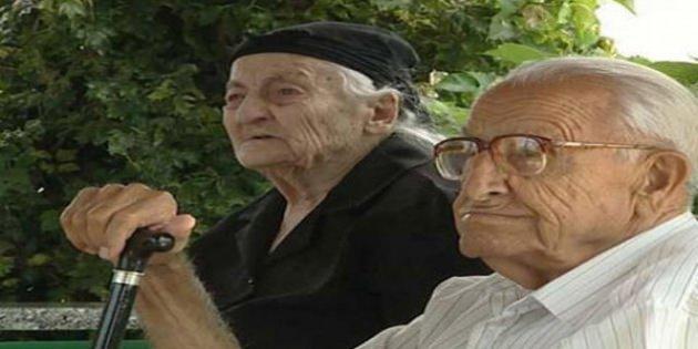 <p>Senden yaşlı komşularınıza 'teyze', 'amca' diye sesleniyorsanız</p>