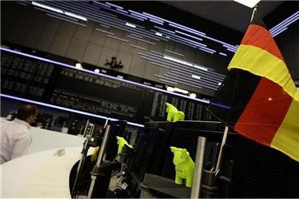<p>19-Almanya Ülkenin milli geliri 3,4 trilyon dolar. Borcun milli gelire oranı yüzde 82.</p>