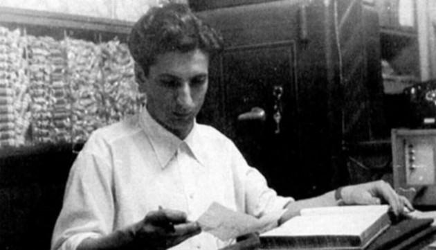 <p>Yıldız Holding’in tarihi, 1944 yılında, Ülker markasını taşıyan ilk pötibör bisküvinin imalatıyla başladı.</p>