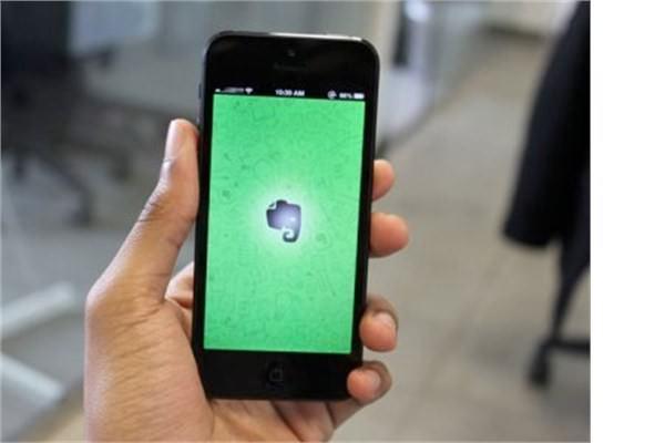 <p><strong>Evernote</strong><br />
En iyi not defteri uygulaması olarak kabul ediliyor.</p>
