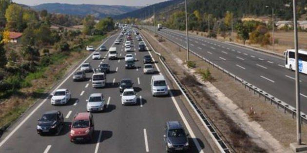 Cumhuriyetin 100. kuruluş yıl dönümüne kadar kamu-özel sektör işbirliği ve Yap-İşlet-Devret (YİD) finansman modeliyle toplam 5 bin 554 kilometre otoyol ağının hizmete girmesi amaçlanıyor. Bu projelerin hayata geçirilmesiyle Türkiye, 2023 yılında 7 bin 839 kilometre uzunluğunda otoyol ağına sahip olacak.