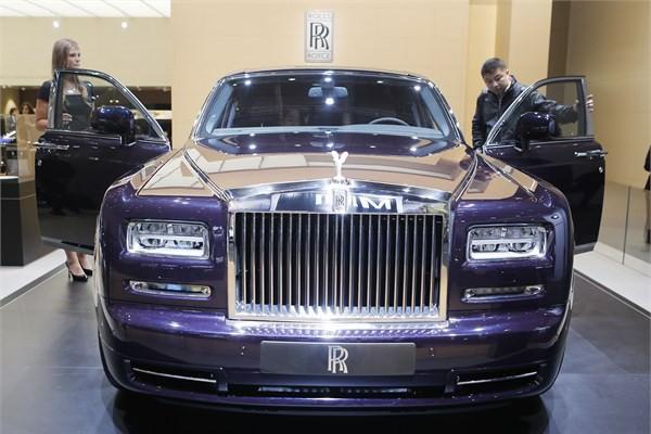 <p>Rolls Royce</p>