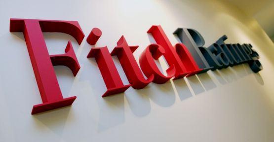 22 Mayıs Fitch, Japonya'nın kredi notunu yükselen kamu borcu nedeniyle 'AA'dan 'A 'ya düşürerek, not görünümünü negatife çevirdi.