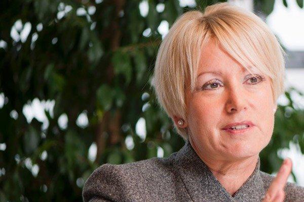 <p>32. Elizabeth Corley</p>
<p>Allianz Global Investors CEO'su</p>