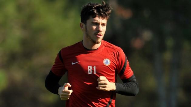 Gökhan Süzen ( İstanbul Büyükşehir Belediyespor’dan Beşiktaş’a)