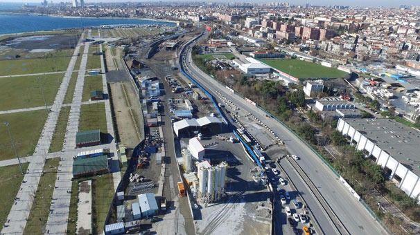 <p>Projenin İstanbul’da trafiğin çok yoğun olduğu güzerg?hta yolculuk süresi 100 dakikadan 15 dakikaya kadar indireceği belirtiliyor.</p>
