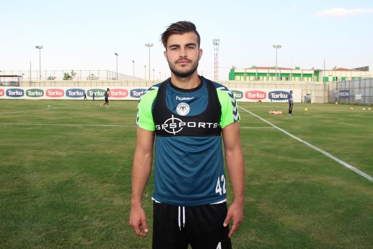 <p>Abdülkerim Bardakcı, Atiker Konyaspor'dan Samsunspor'a<br />
<br />
Kiralık</p>
