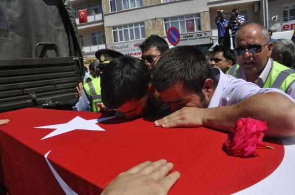 Konya şehidini gözyaşlarıyla uğurladı