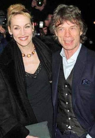 Jerry Hall 15 milyon dolar  Şarkıcı Mick Jagger, manken eşi Jerry Hall'dan boşanırken 15 milyon dolar tazminat ödedi.