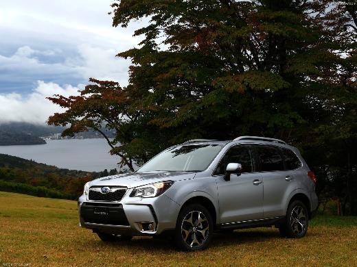 <p>Subaru: Forester, Outback Subaru’nun Türkiye temsilcisi Baylas Otomotiv, 2013’ün ilk çeyreğinde yeni Forester’ı satışa sundu. Yeni Forester’ın kaputu altında 240 beygir gücünde 6 ileri CVT şanzımanlı motor yer alıyor. Yeni Boxer motor hem daha çevreci hem daha tasarruflu özelliklere sahip. Otomobilde eski motora oranla yüzde 11 oranında yakıt tüketimi tasarrufu sağlandı. Yılın ikinci yarısında dizel otomatik Outback’i yollarda görülecek.</p>