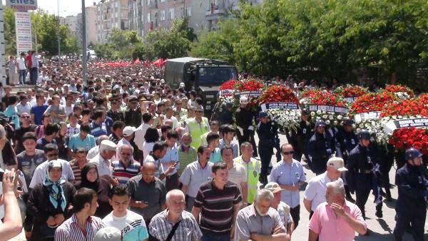 Konya şehidini gözyaşlarıyla uğurladı