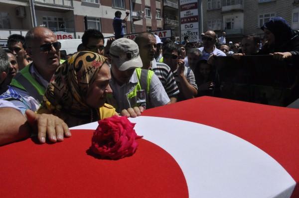 Konya şehidini gözyaşlarıyla uğurladı