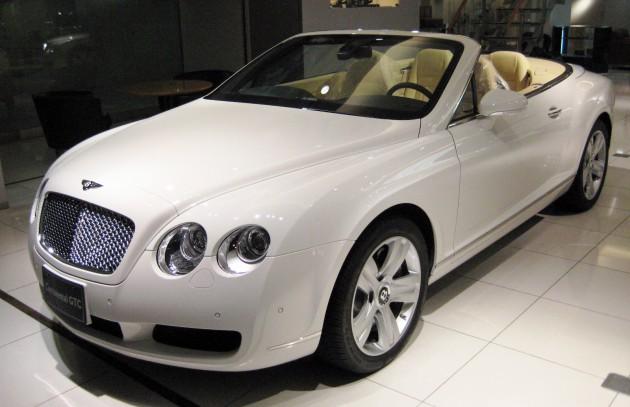 <div id="Text">Bentley Continental GTC 450 bin Euro</div>