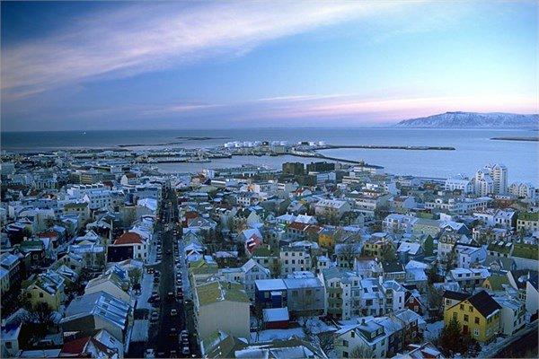 <p>33. İzlanda</p>
<p>Toplam puan: 66,39</p>