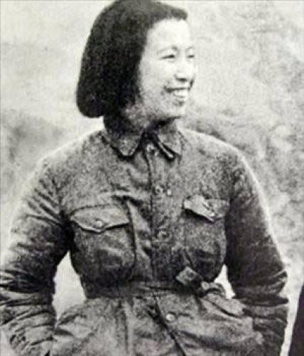 Jiang Qing 1914-1991 Çin kültür devrimi sırasında ülkedeki entellektüellerin ve sanatçıların başlıca düşmanıydı. Mao´nun 3'üncü eşiydi ancak Mao´nun ölümünden sonra idam edildi