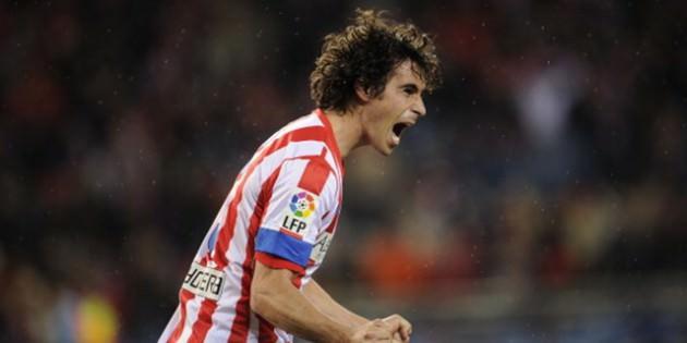 <p>Tiago Mendes</p>