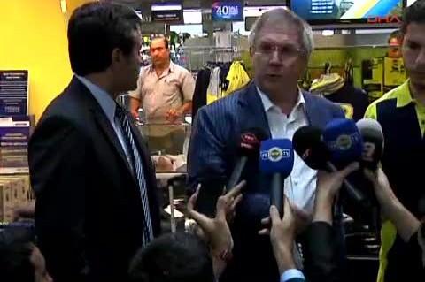 Biz ABD'nin gazıyla savaş istemiyoruz. Çok istiyolarsa önce kendi çocuklarını göndersinler. Di mi samet ?