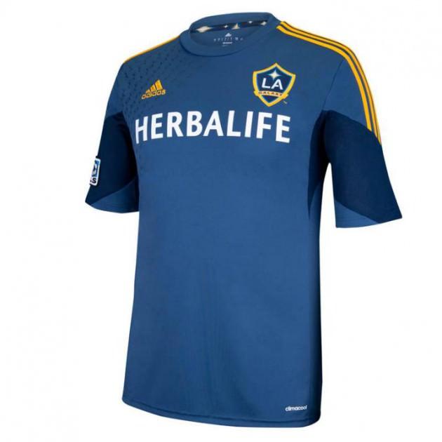 <div>Los Angeles Galaxy (Deplasman)</div>