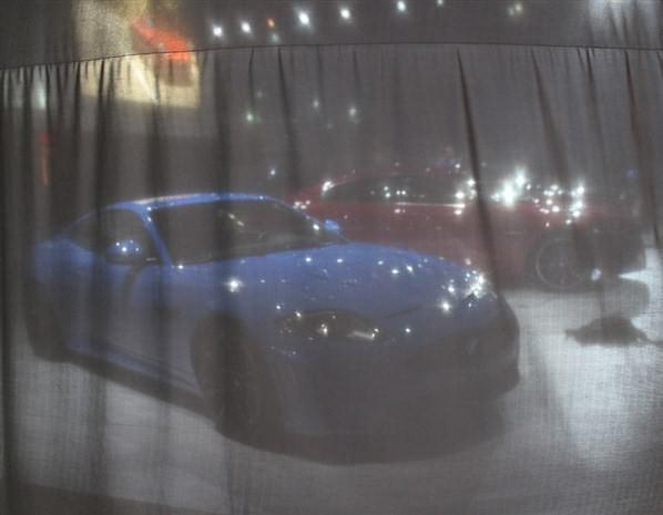  Jaguar Land Rover standı