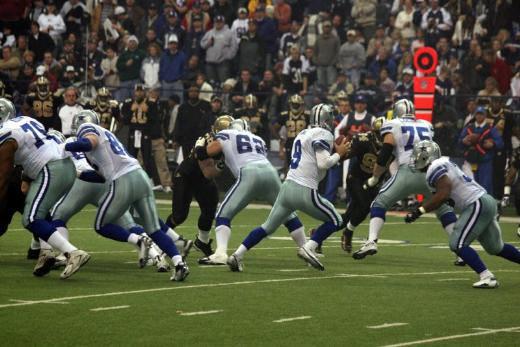 4- Dallas Cowboys  Marka değeri yaklaşık 250 milyon dolar olan Amerikan Futbol Takımı Dallas Cowboys, 2.1 milyar dolar ile aynı zamanda ligdeki en değerli takım.