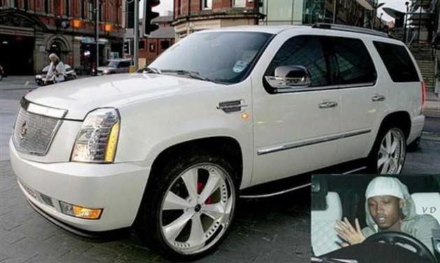 <p>El Hadji Diouf-Cadillac Escalade</p>