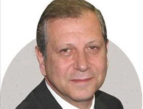 Hasan Çolakoğlu  Kandilli’deki Hadi Semi Bey Yalısı’nın sahibi.