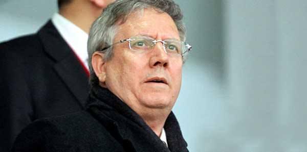 Aziz Yıldırım, 23-24 Mayıs 2009 tarihlerinde yapılan olağan genel kurulda Şadan Kalkavan ile başkanlık yarışına girdi. Rekor katılımlı kongrede 6.401 üye oy kullanırken, bunların 6.335'i geçerli oldu. Kongre oyların 5.053'ünü alan Yıldırım, 9. kez başkanlığa seçildi. Kalkavan 1.216 oy alırken, diğer bir aday Funda Sibel Pala'ya ise 66 oy çıktı.