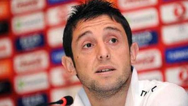 <p><strong>NİHAT KAHVECİ</strong><br />İspanya 'da yasayan biri olarak gurur duydum .... Tebrikler Galatasaray..</p>