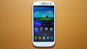 Samsung Galaxy S III Google'ın Android 4.0.4 işletim sistemini ve 4G şebeke desteğinin sunulduğundan da bahsetmek gerekli.