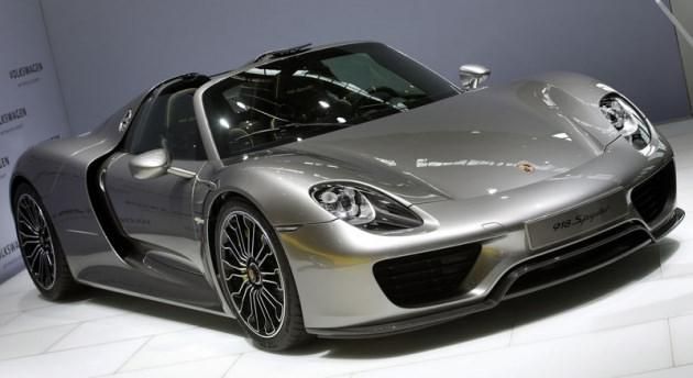 <p><strong>Porsche</strong><br />Nisan 2013'te satılan otomobil sayısı: 50<br />Nisan 2014'te satılan otomobil sayısı: 41</p>