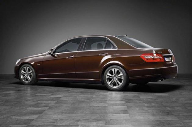 <p>3. Mercedes E Serisi<br />3.027 adet satıldı.</p>