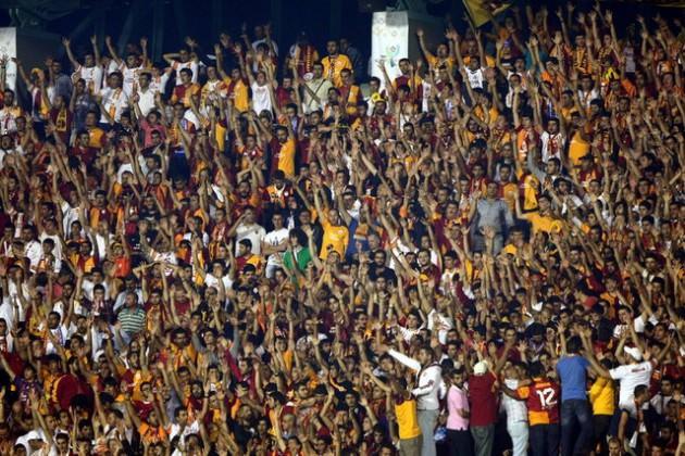 <p>Kars: %36 FB - %33 GS - %22 BJK</p>