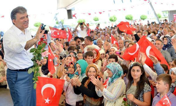 <p>Cumhurbaşkanı Abdullah Gül, Rize, Artvin ve Ardahan ziyaretlerinde çekilen resimleri Twitter'da takipçileriyle paylaştı</p>
