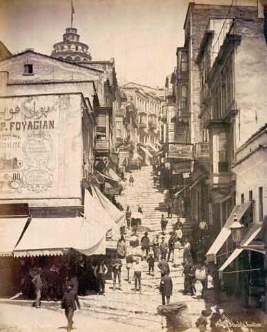 <h2>1900 yılında Galata'da çekilmiş olan bir fotoğraf.</h2>