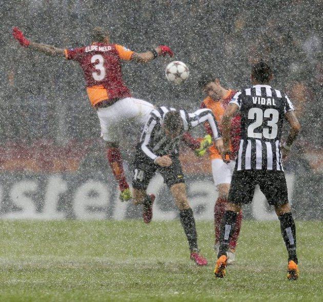 <p>@aynenayneenn Galatasaray ' lı olmakla gurur duyduğum birgün daha ...</p>
