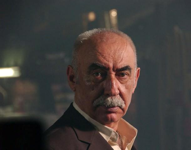 Şener Şen: 1942 (71)