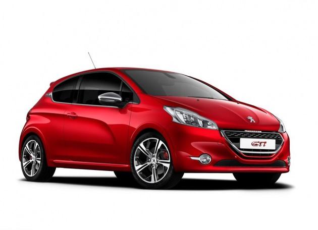 <p><strong>Peugeot 208</strong><br />
Motor Hacmi(litre): 1.2<br />
Güç(beygir): 82<br />
Tüketim(litre): 4.1</p>