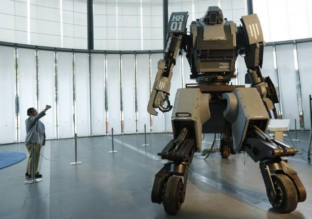 Robot 1.3 milyon dolardan başlayan fiyatlarla satışa sunuluyor. Sipariş üzerine ve sınırlı sayıda üretimi yapılabilen robot Kuratas için 16 farklı renk seçeneği mevcut.