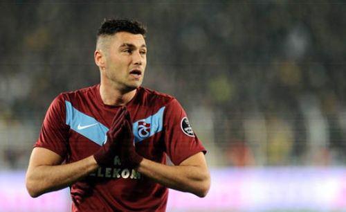Burak Yılmaz Beşiktaşlıyım ama Trabzonspor için ölürüm diyodu. Ya şimdi nolcak ?