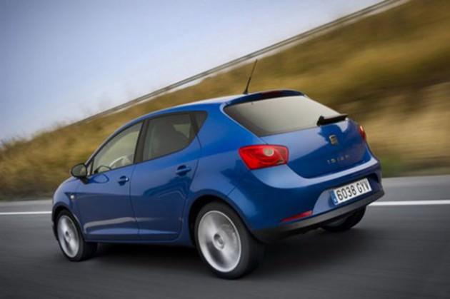 <p>Seat Ibiza 1.2 TSI DSG 100 Km'de 5.3lt yakıt tüketiyor.</p>
