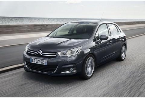 Citroën ‘de Eylül ayı boyunca tüm modellerde anahtar teslimde 5.000 TL’ye varan indirimler , “Takas Kampanyası’’ avantajı ve yenilikler tüketicileri bekliyor. Citroën’in binek ürün gamının lokomotif modeli olan, dinamik tasarımı ve Stop & Start teknolojisiyle sunduğu düşük yakıt tüketimi ile dikkat çeken C4 modelinde 3.500 TL’ye varan cazip takas indirimi tüketicileri bekliyor.