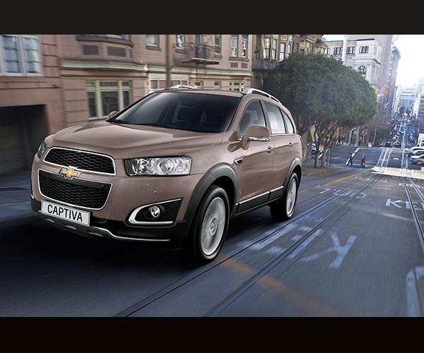 <p>Araç ayrıca 5 yıldızlı tescilli güvenlik donanımı ile alıcısının da gözünü arkada bırakmıyor ve 6 ileri otomatik vites donanımı, 163 beygirlik güçlü ekonomik dizel motoru ile sürücüsüne güvenli eşsiz bir sürüş keyfi yaşatıyor.</p>