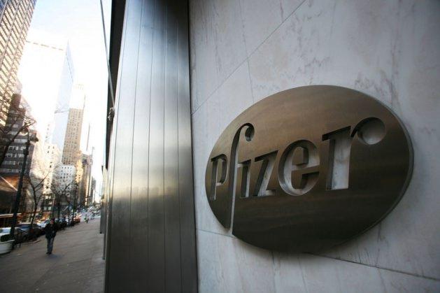 Listenin ikinci sırasında Pfizer firmasının ürünü Lipitor var. Lipitor kötü kolesterolü düşüren bir ilaç. İlacın toplam satış gelirinin 141 milyar dolar olduğu açıklandı.