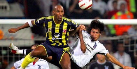 <p><strong>Nikolas Anelka (Fenerbahçe, 2004-05)</strong><br /><br />Anelka, 2004-05 sezonunun ara transfer döneminde büyük bir sükse yaratarak Fenerbahçe'ye transfer oldu. İlk sezonunda istenilen performansı yakalayamasa da 14 maçta 4 gol kaydederek takımının şampiyonluğunda önemli bir pay sahibi oldu. Ertesi sezon kendisini bulan oyuncu, 25 maçta 10 gol attı ancak Denizli'de kaçan şampiyonluk sonrası karışan Fenerbahçe ile bağlarını kopartarak Premier Lig'e geri döndü. </p>