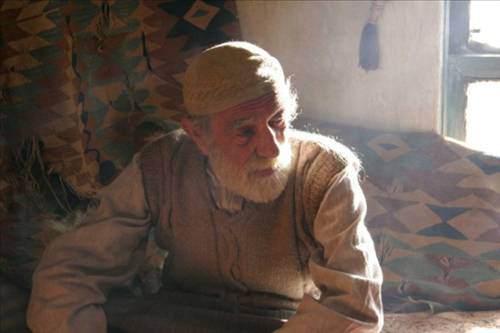 <p>Aydemir Akbaş: 1936 (77)</p>