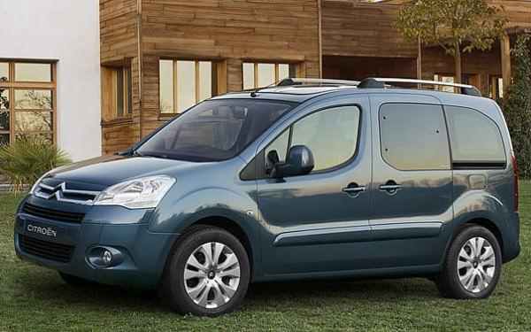 Ticari araçlarıyla da yoğun ilgi gören Citroën’in Berlingo modeli için de indirim yapılıyor. Berlingo’da peşin alımlarda 4.000 TL fiyat indirimi sunulurken, Nemo’da ise peşin alımlarda 5.000 TL’ye varan indirim avantajı sunuluyor.