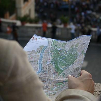 Yaşadığınız şehre bir de bir turist gözüyle bakın. Dışarı çıkın, tarihi ve turistik yerleri ziyaret edin.
