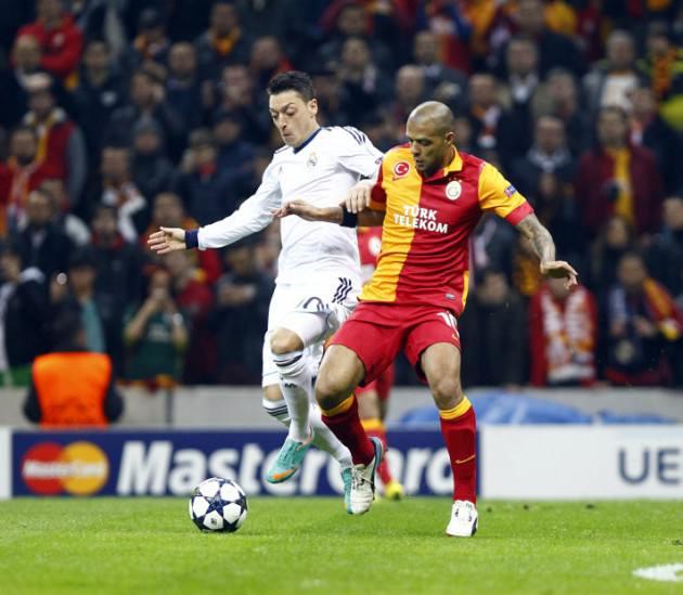 Beşiktaş gibi 8 yemediğin, fenerbahçe gibi 0 çekmediğin, dünya devini 3-2 mağlup ettiğin için ne kadar teşekkür etsek az